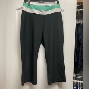 Nike FitDry Capris